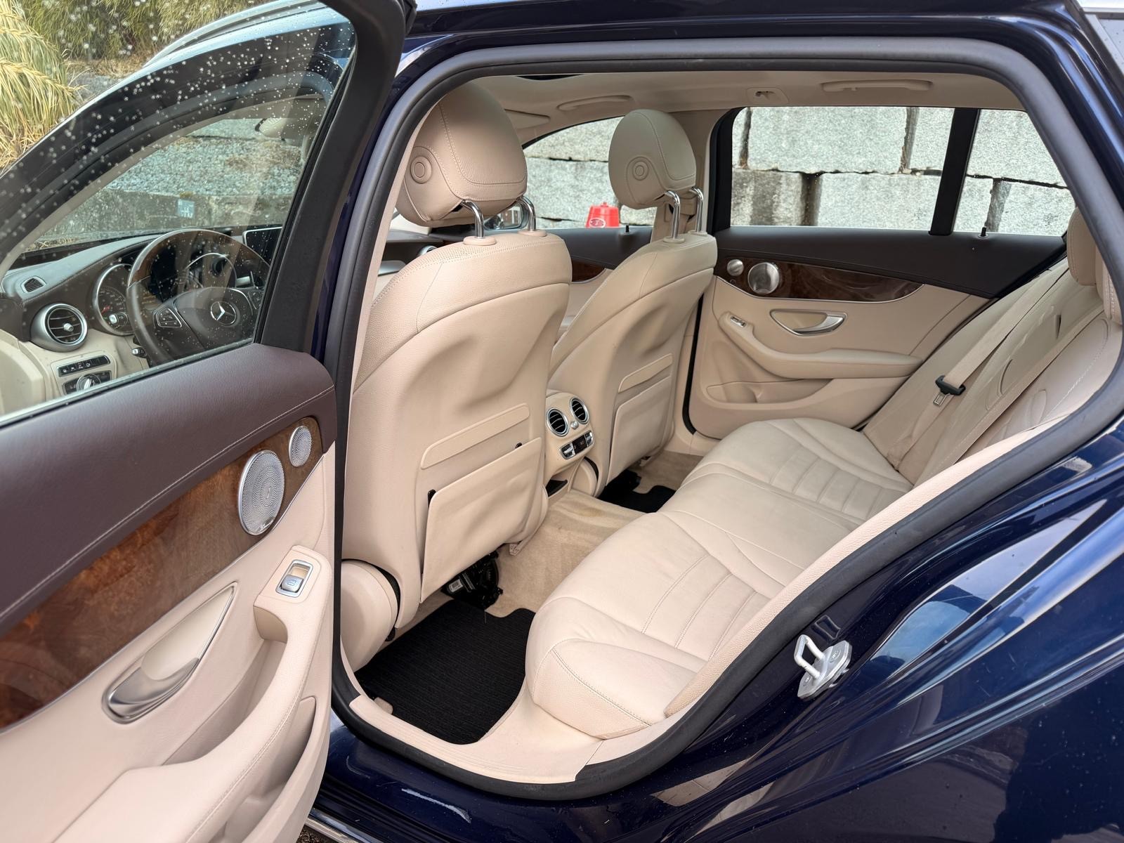 MERCEDES-BENZ C 400 Avantgarde 4Matic 7G-Tronic-image-9