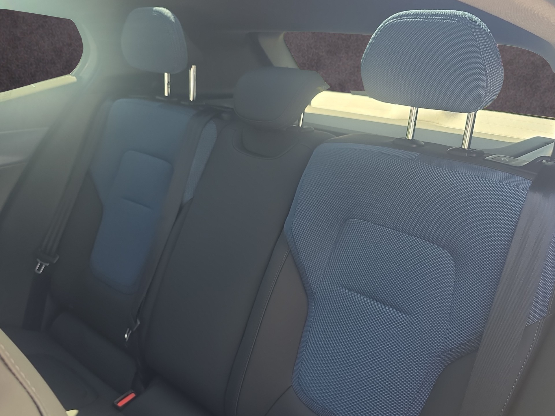 VOLVO EX30 E60 Twin Ultra Performance AWD-image-17