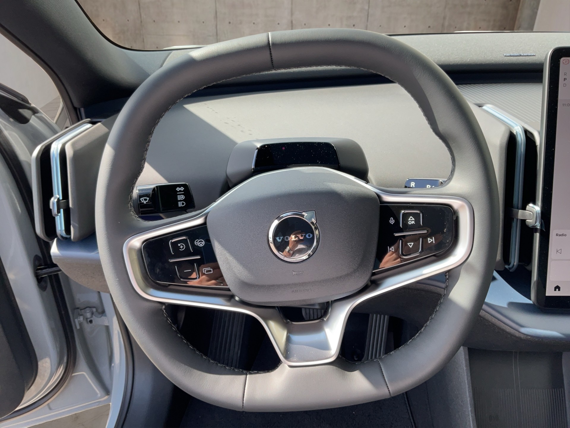 VOLVO EX30 E60 Twin Ultra Performance AWD-image-13