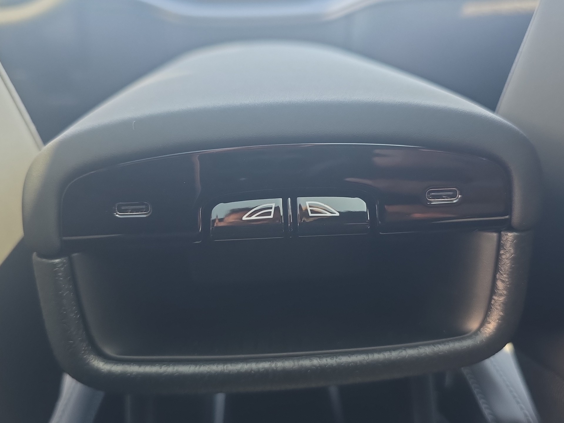 VOLVO EX30 E60 Twin Ultra Performance AWD-image-19