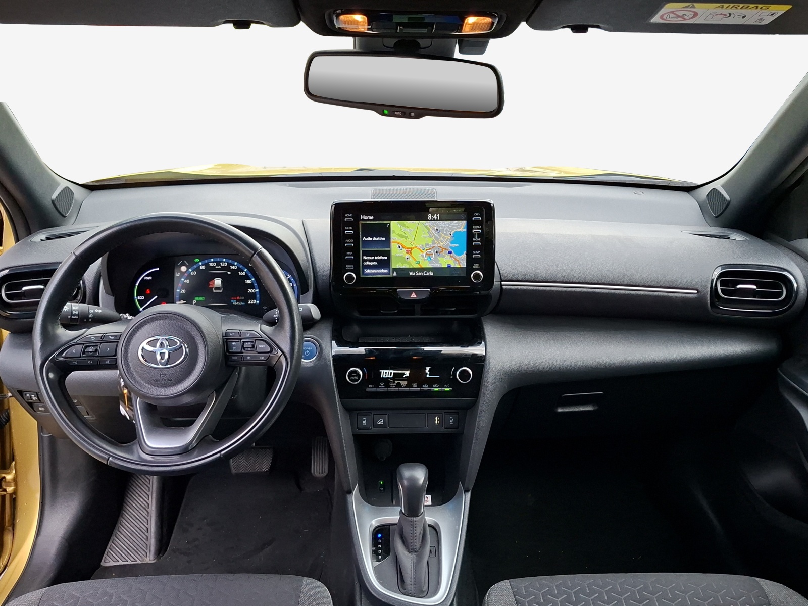 TOYOTA Yaris Cross 1.5 Trend e-CVT AWDi-image-8