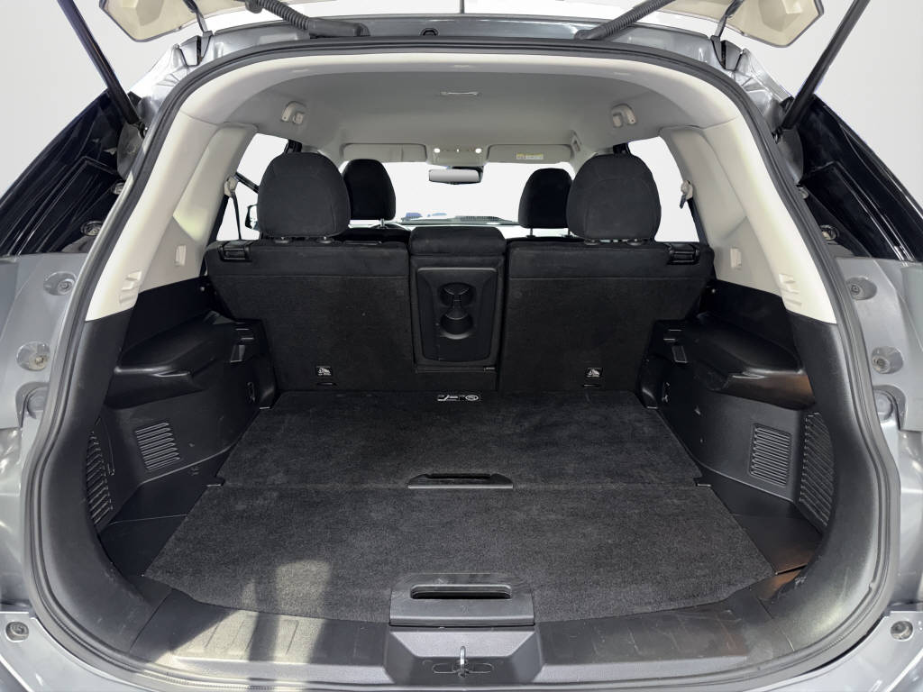 NISSAN X-Trail 2.0 dCi Acenta 4x4-image-15