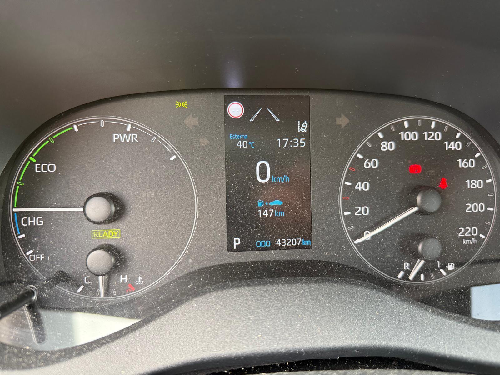 TOYOTA Yaris 1.5 VVT-i HSD Comfort-image-12