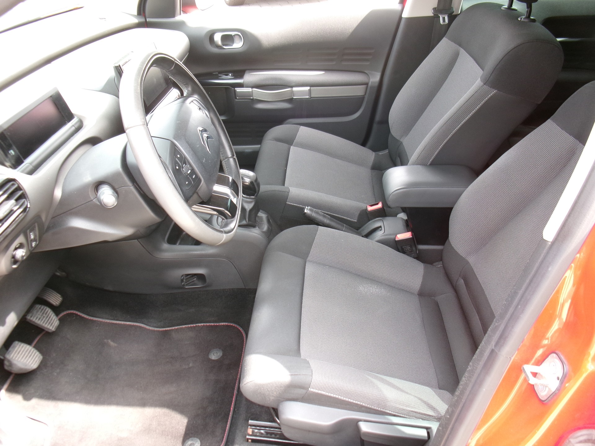 CITROEN C4 Cactus 1.2 e-THP Feel-image-5