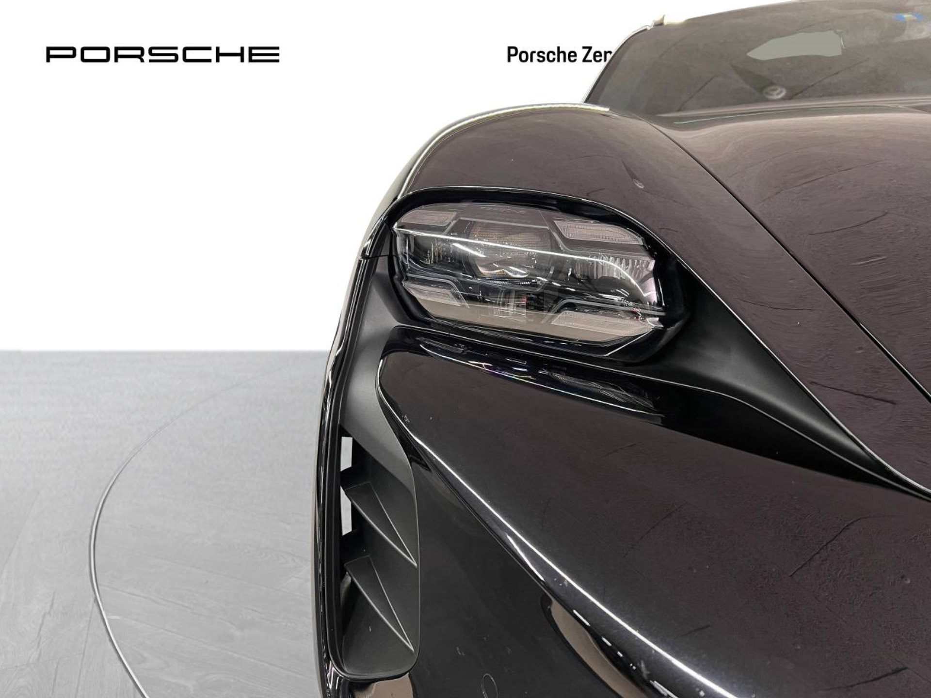 PORSCHE Taycan GTS Sport Turismo-image-11