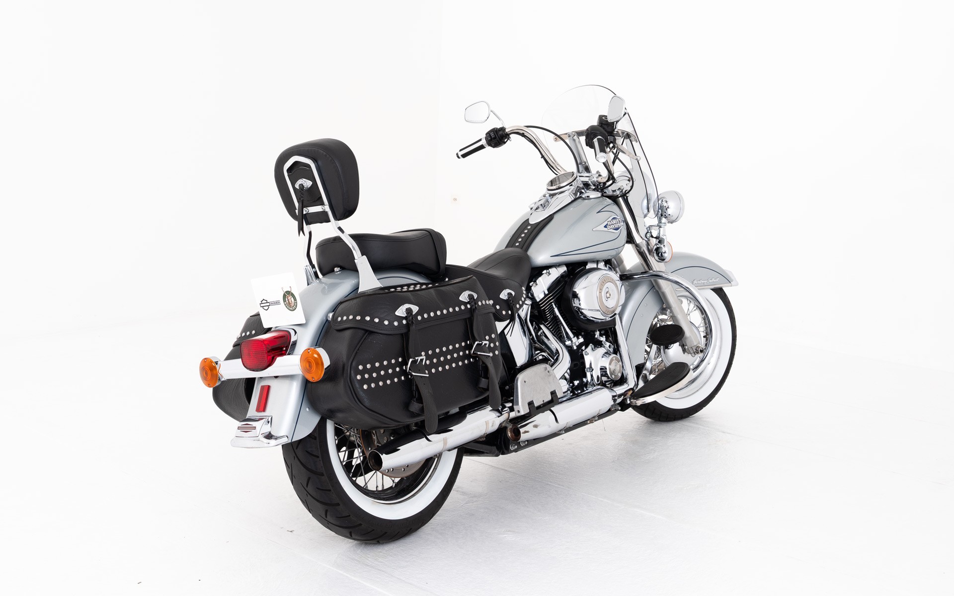 HARLEY-DAVIDSON FLSTC Softail Heritage Classic ABS-showroom-element-2