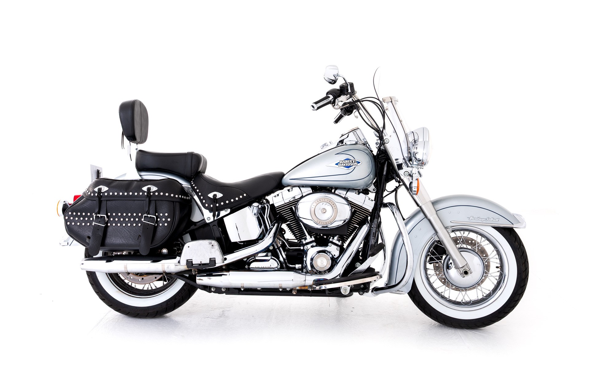 HARLEY-DAVIDSON FLSTC Softail Heritage Classic ABS-showroom-element-1