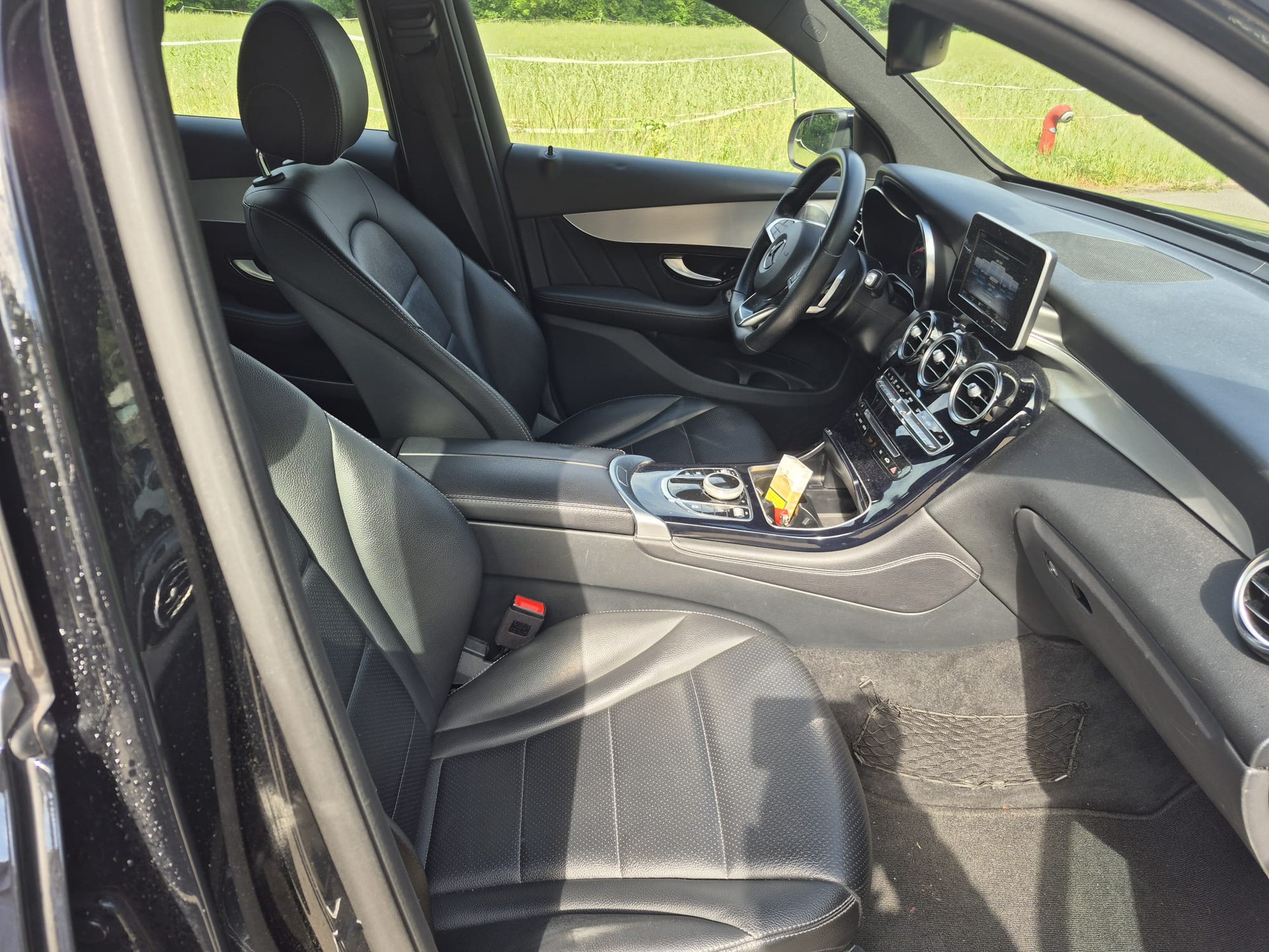 MERCEDES-BENZ GLC 250 d AMG Line 4Matic 9G-Tronic-image-8