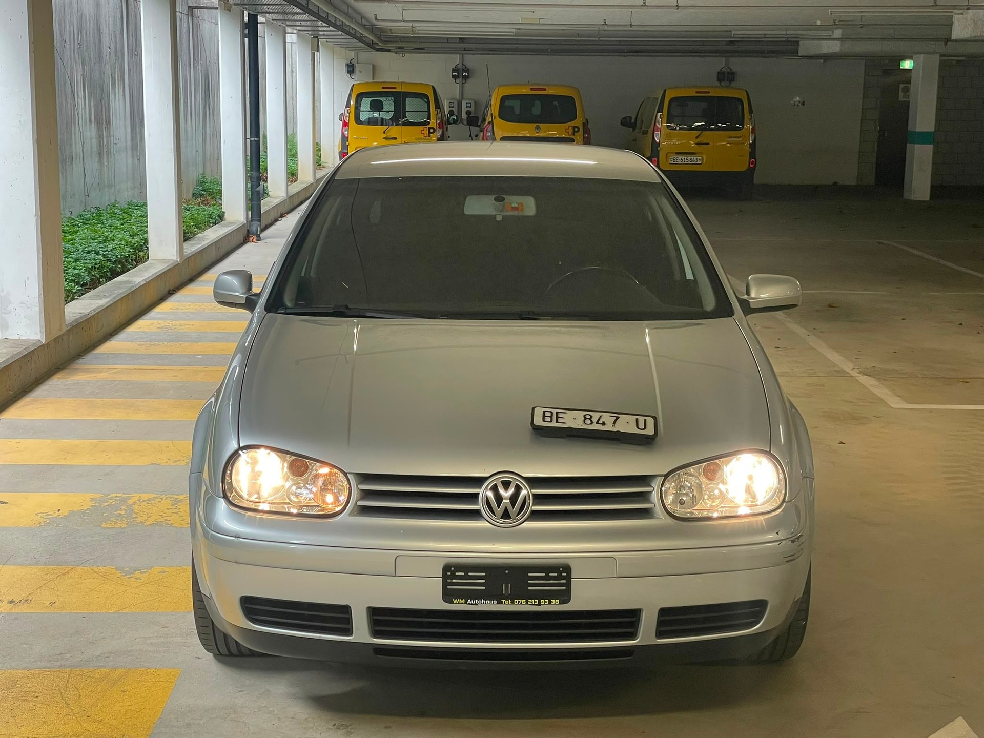 VW Golf 1.6 Pacific Automatic-image-3