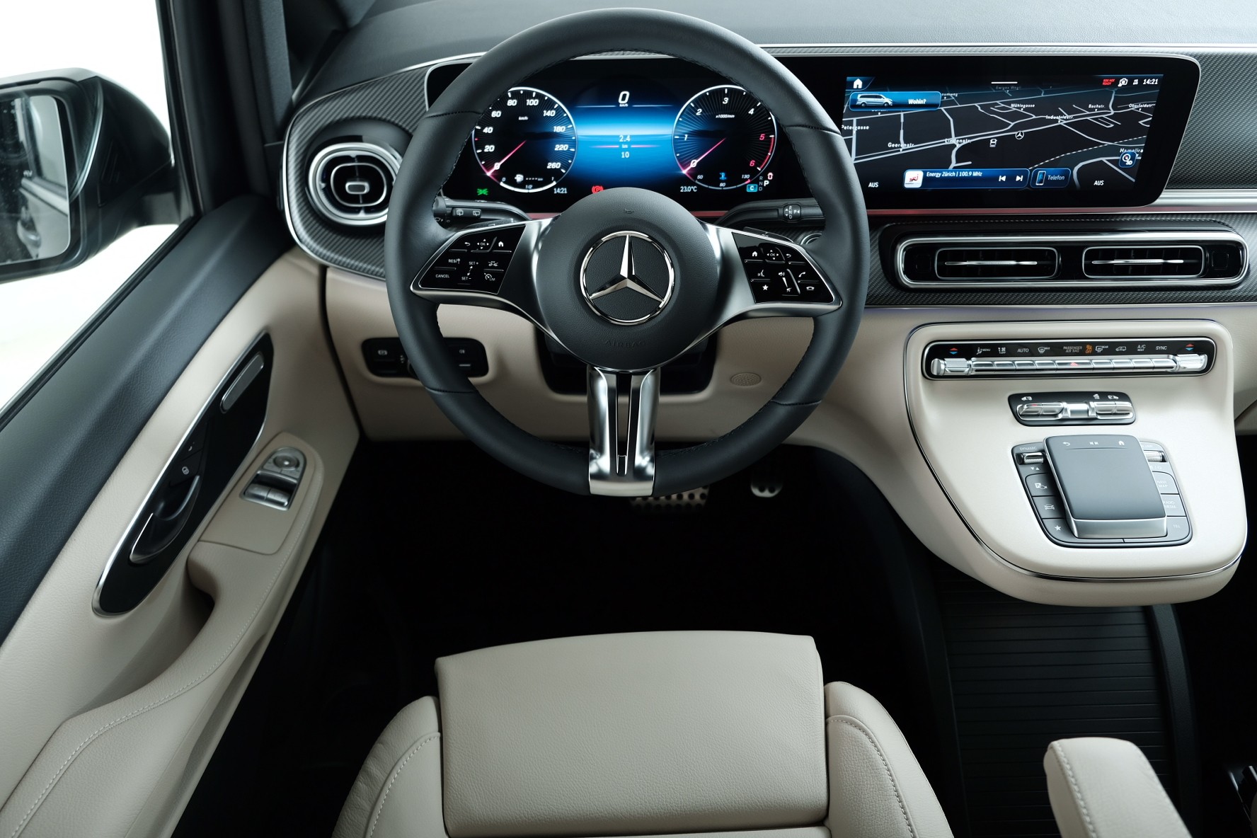 MERCEDES-BENZ V 300 d extralang 4Matic Avantgarde 9G-Tronic-image-5