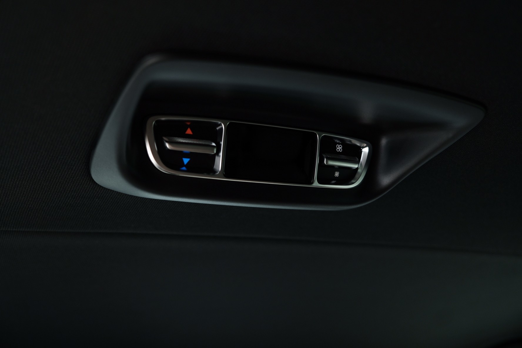 MERCEDES-BENZ V 300 d extralang 4Matic Avantgarde 9G-Tronic-image-15