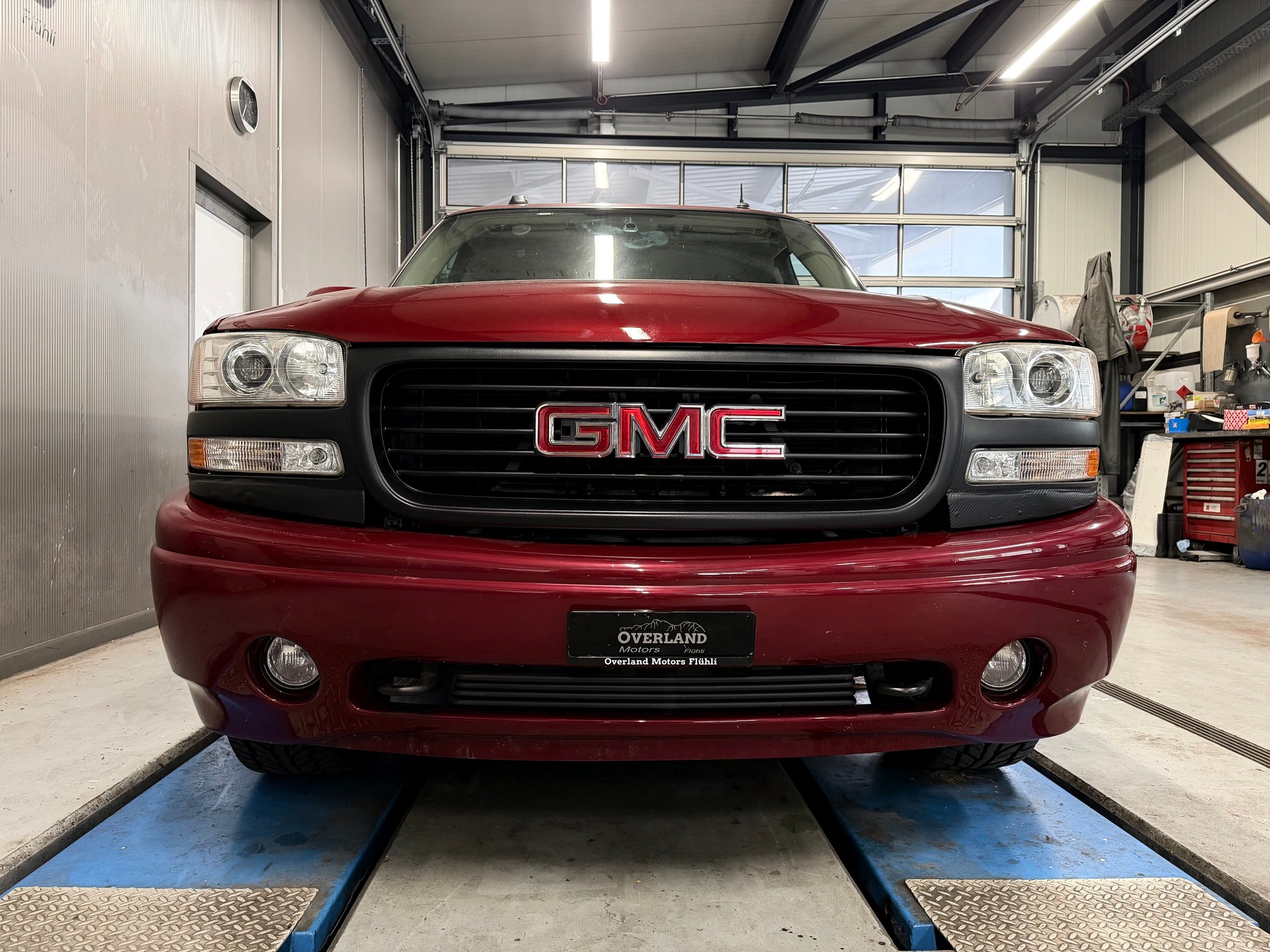 GMC DENALI 6.0 VORTEC V8 4X4-image-6