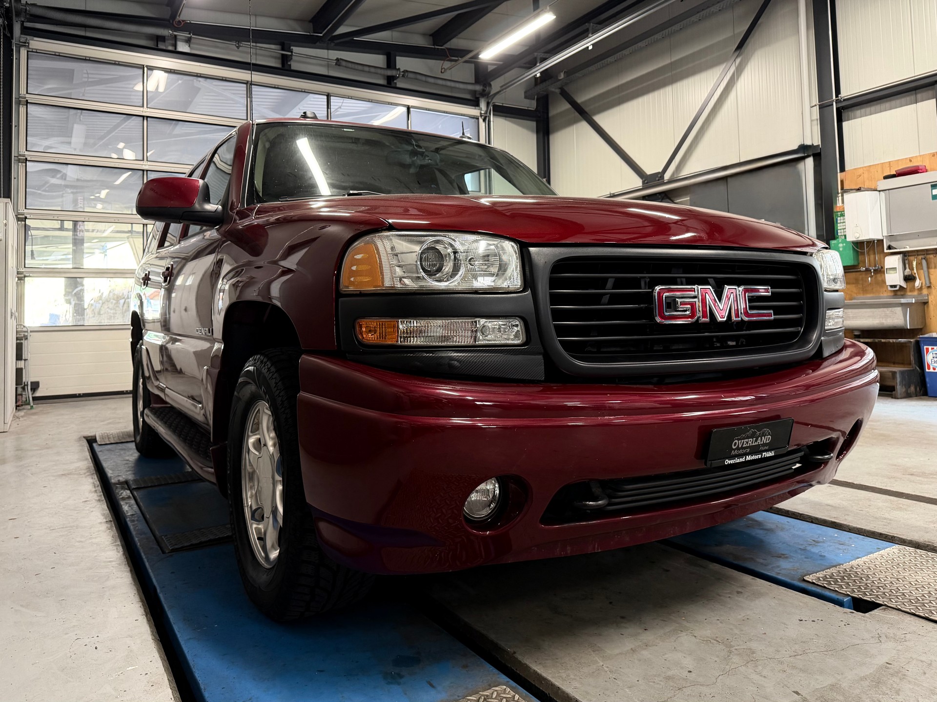 GMC DENALI 6.0 VORTEC V8 4X4-image-5