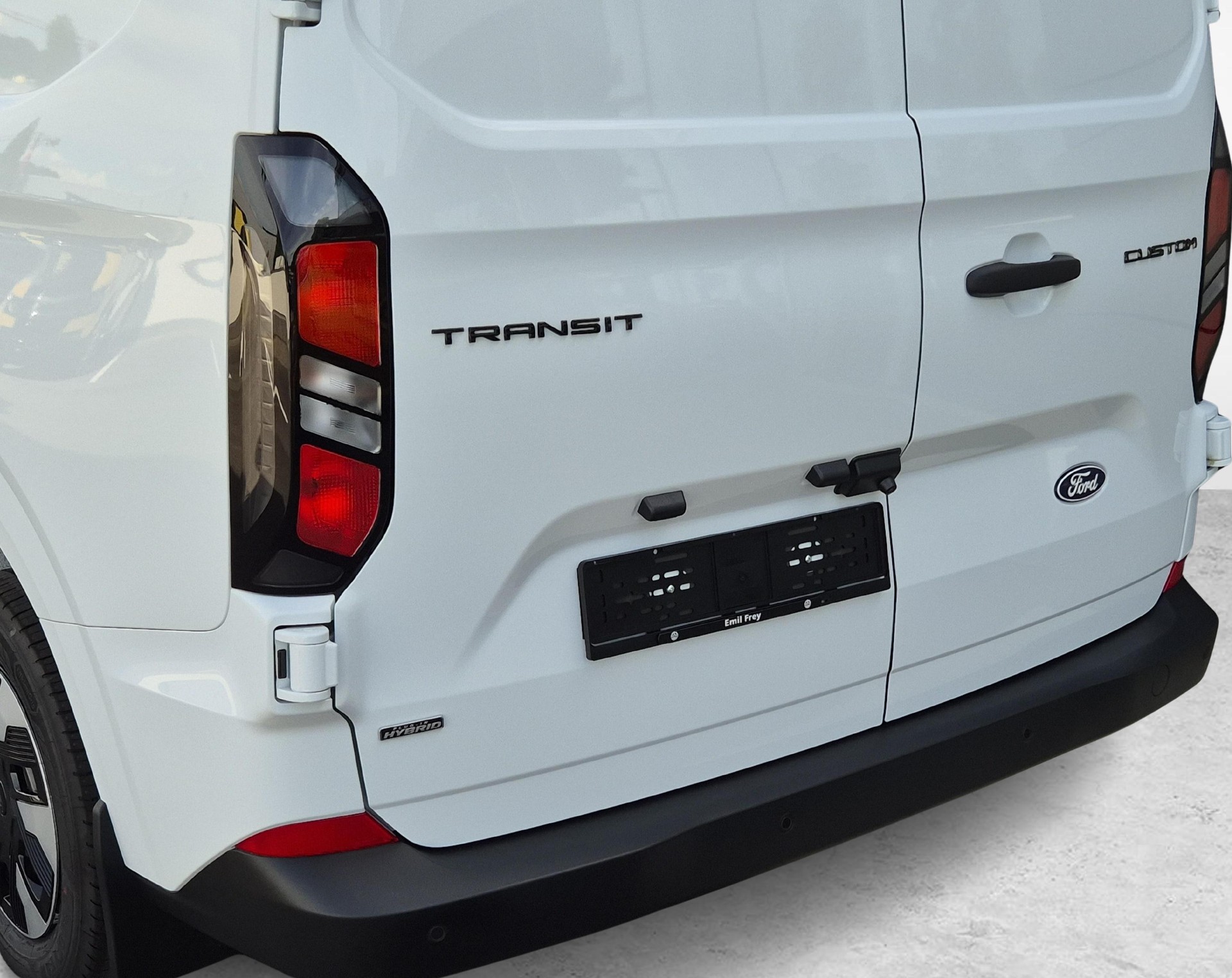 FORD Transit C Van 320 L1 2.5 Duratec 233 Trend PHEV 0.99% Leasing-image-15