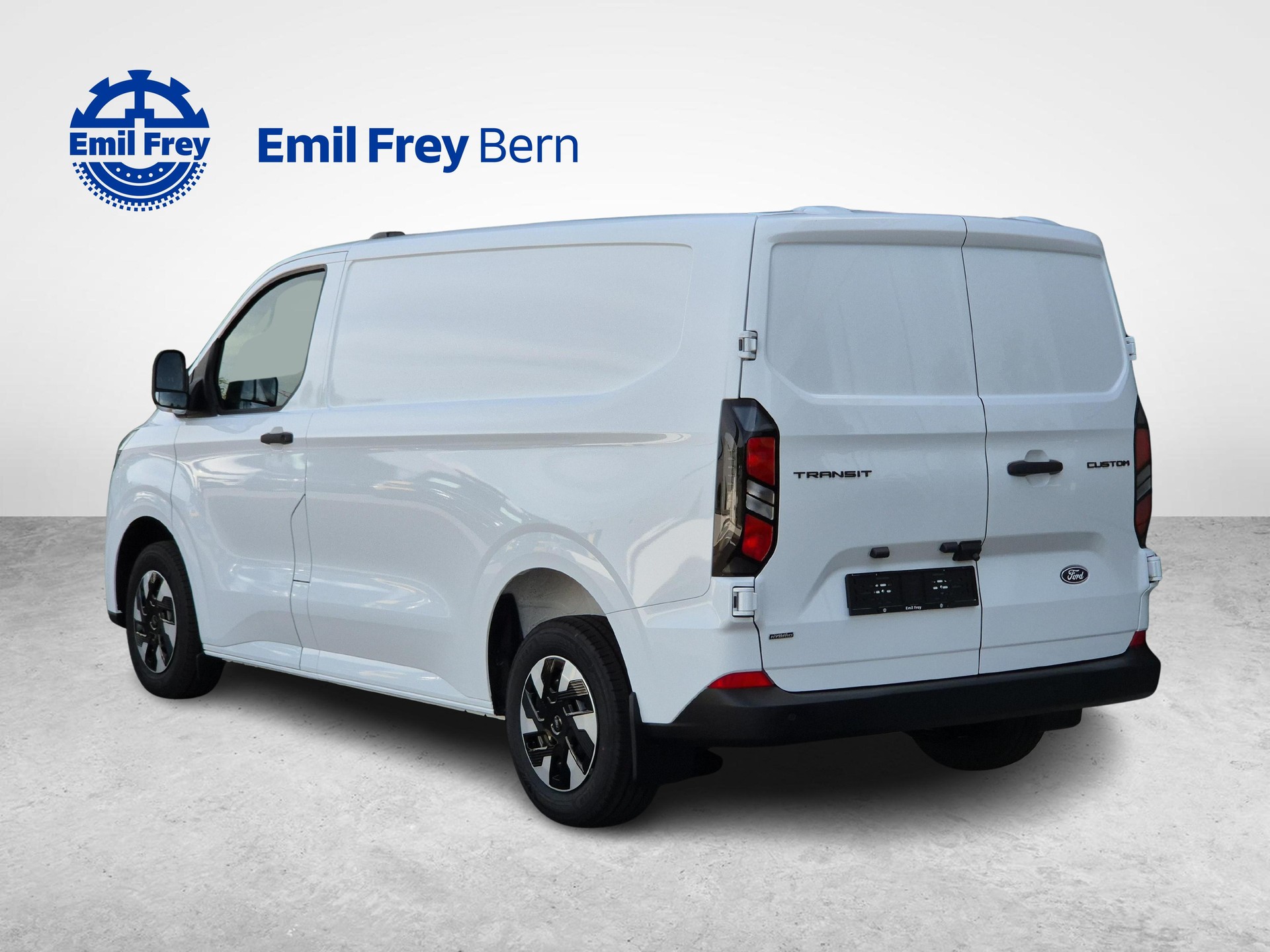FORD Transit C Van 320 L1 2.5 Duratec 233 Trend PHEV 0.99% Leasing-image-8