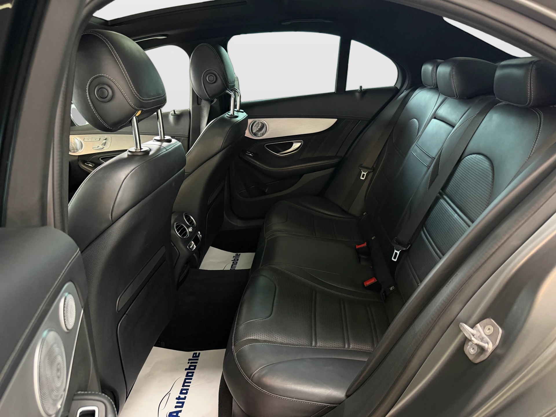 MERCEDES-BENZ C 63 AMG Speedshift | Frisch MFK | Multibeam LED | Burmester | Pano Dach-image-14