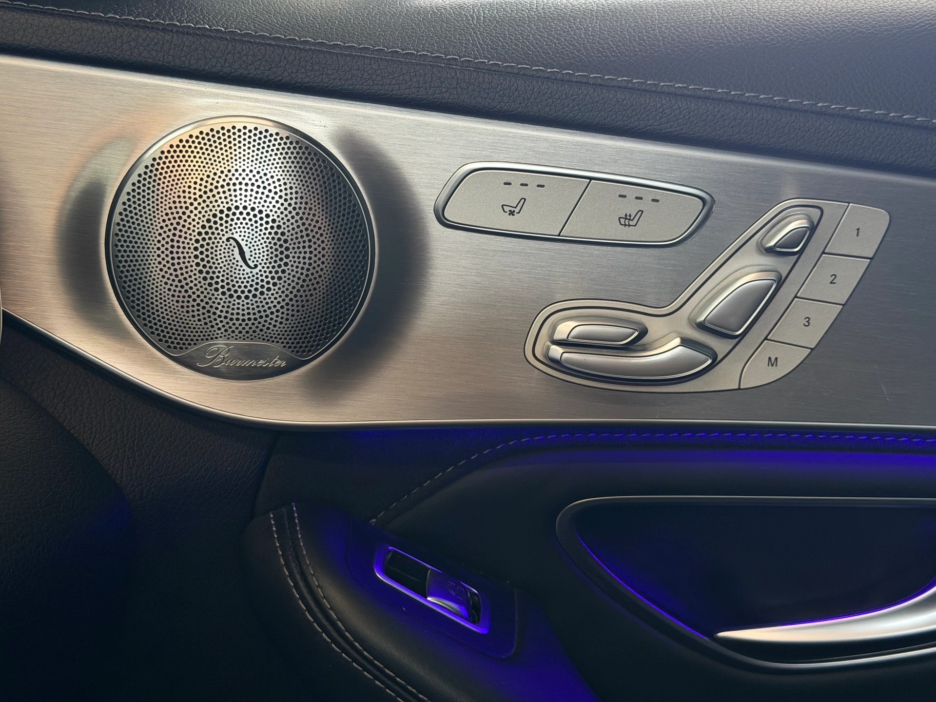 MERCEDES-BENZ C 63 AMG Speedshift | Frisch MFK | Multibeam LED | Burmester | Pano Dach-image-31