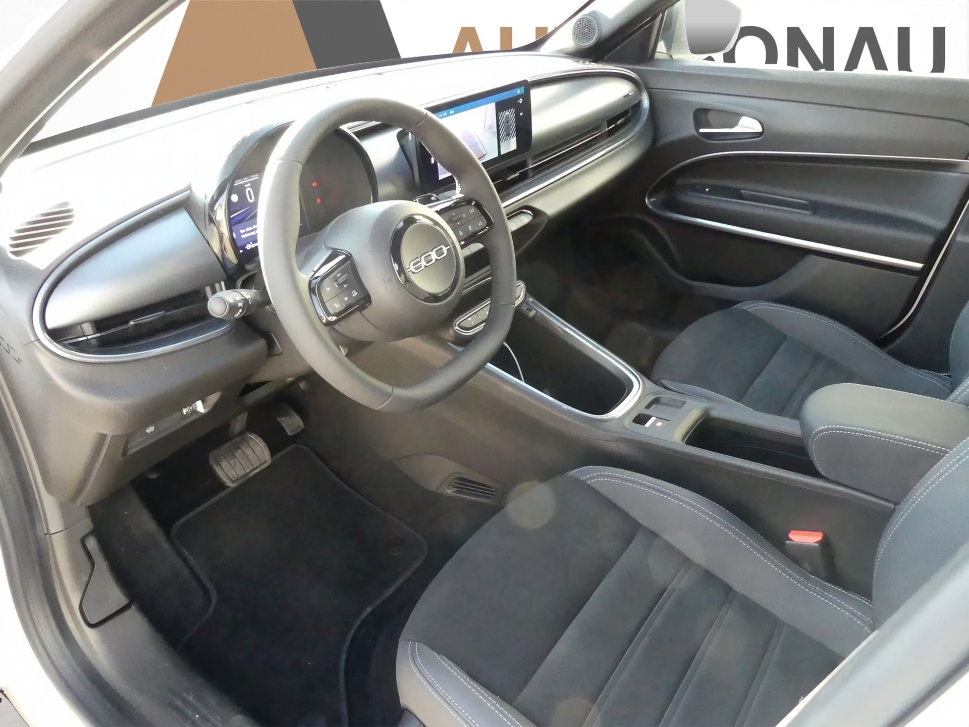 FIAT 600 1.2 Hybrid 145 Sport-image-58