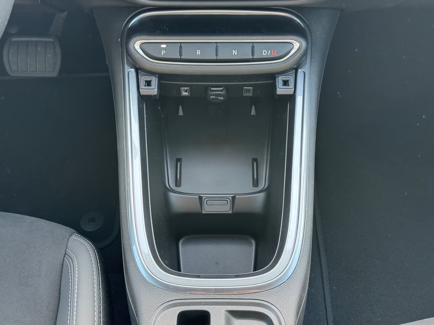 FIAT 600 1.2 Hybrid 145 Sport-image-48