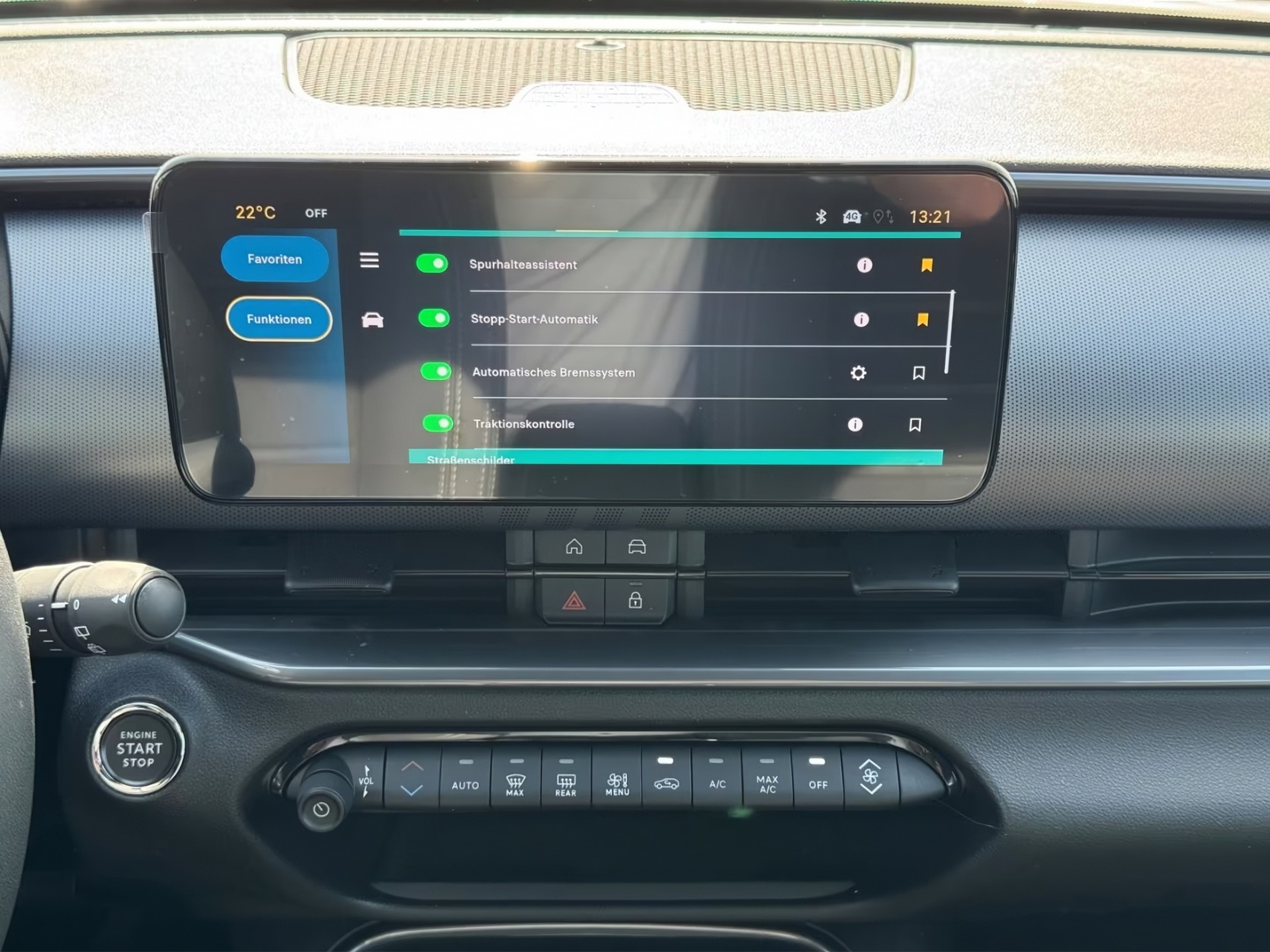 FIAT 600 1.2 Hybrid 145 Sport-image-13