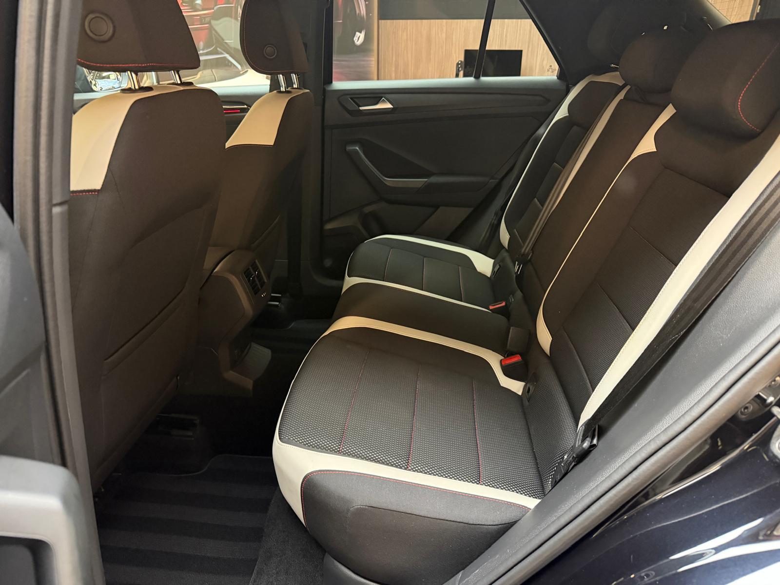 VW T-Roc 2.0 TSI Sport DSG 4motion-image-18