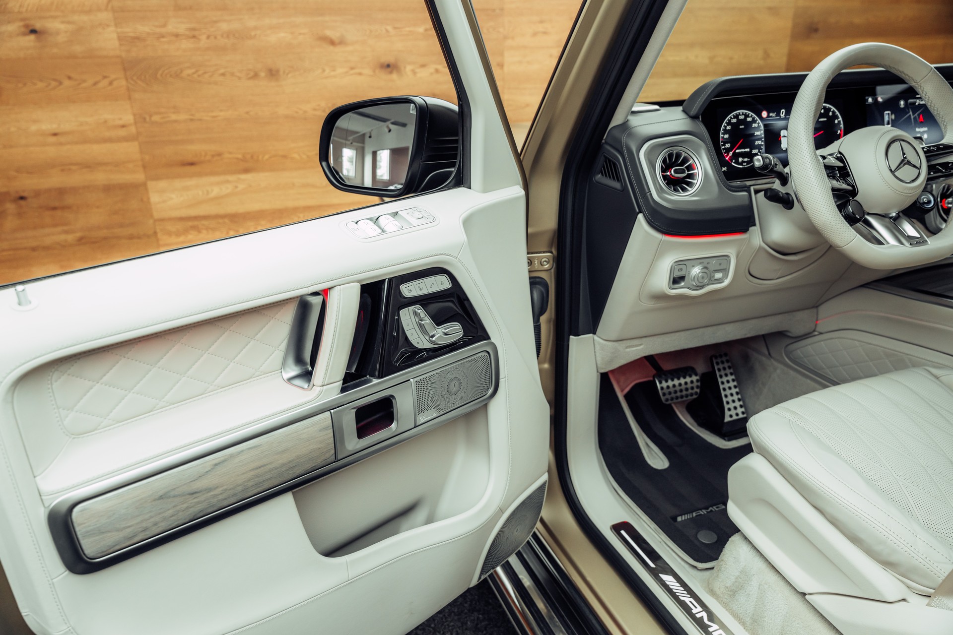 MERCEDES-BENZ G 63 AMG Speedshift Plus G-Tronic MY26 MANUFAKTUR Kalaharigold magno-image-11