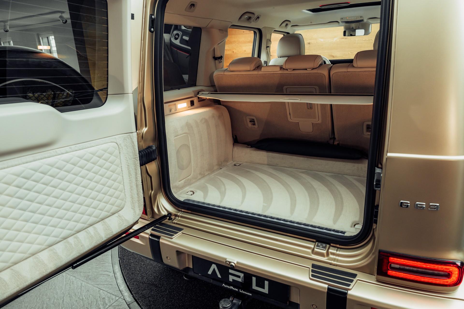MERCEDES-BENZ G 63 AMG Speedshift Plus G-Tronic MY26 MANUFAKTUR Kalaharigold magno-image-18