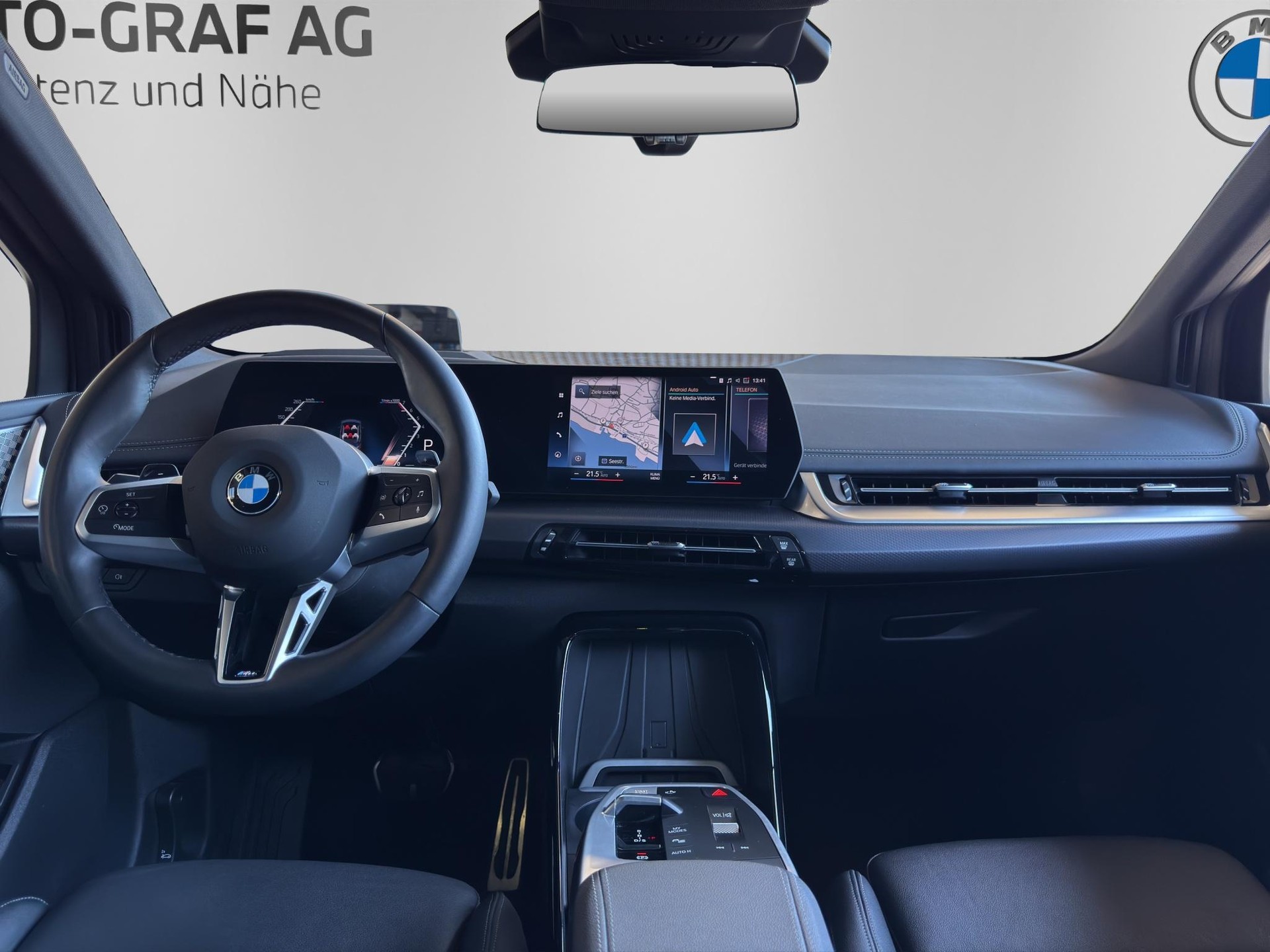 BMW 223i xDrive Active Tourer-image-13