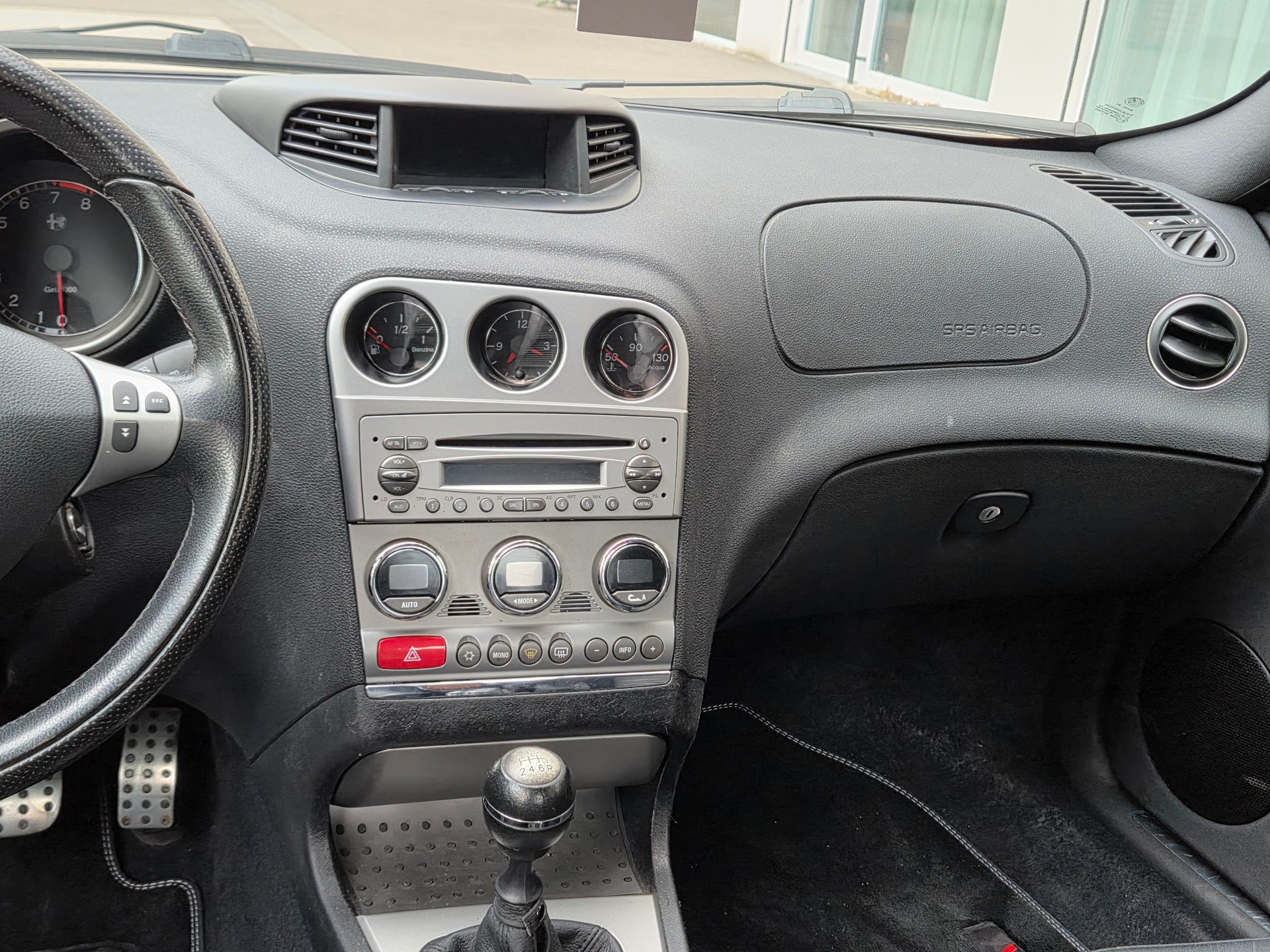 ALFA ROMEO 156 3.2 V6 GTA-image-11