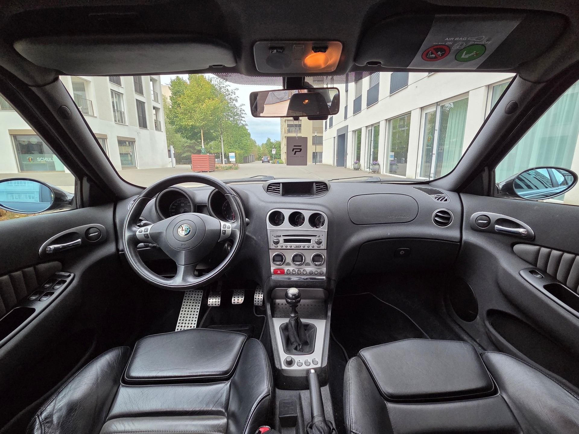 ALFA ROMEO 156 3.2 V6 GTA-image-9