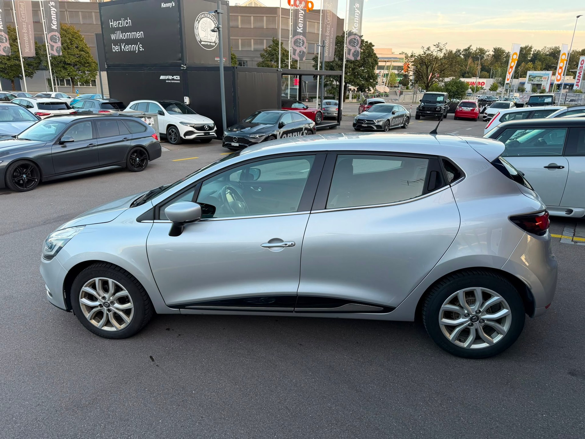 RENAULT Clio 1.2 16V T Intens-image-6