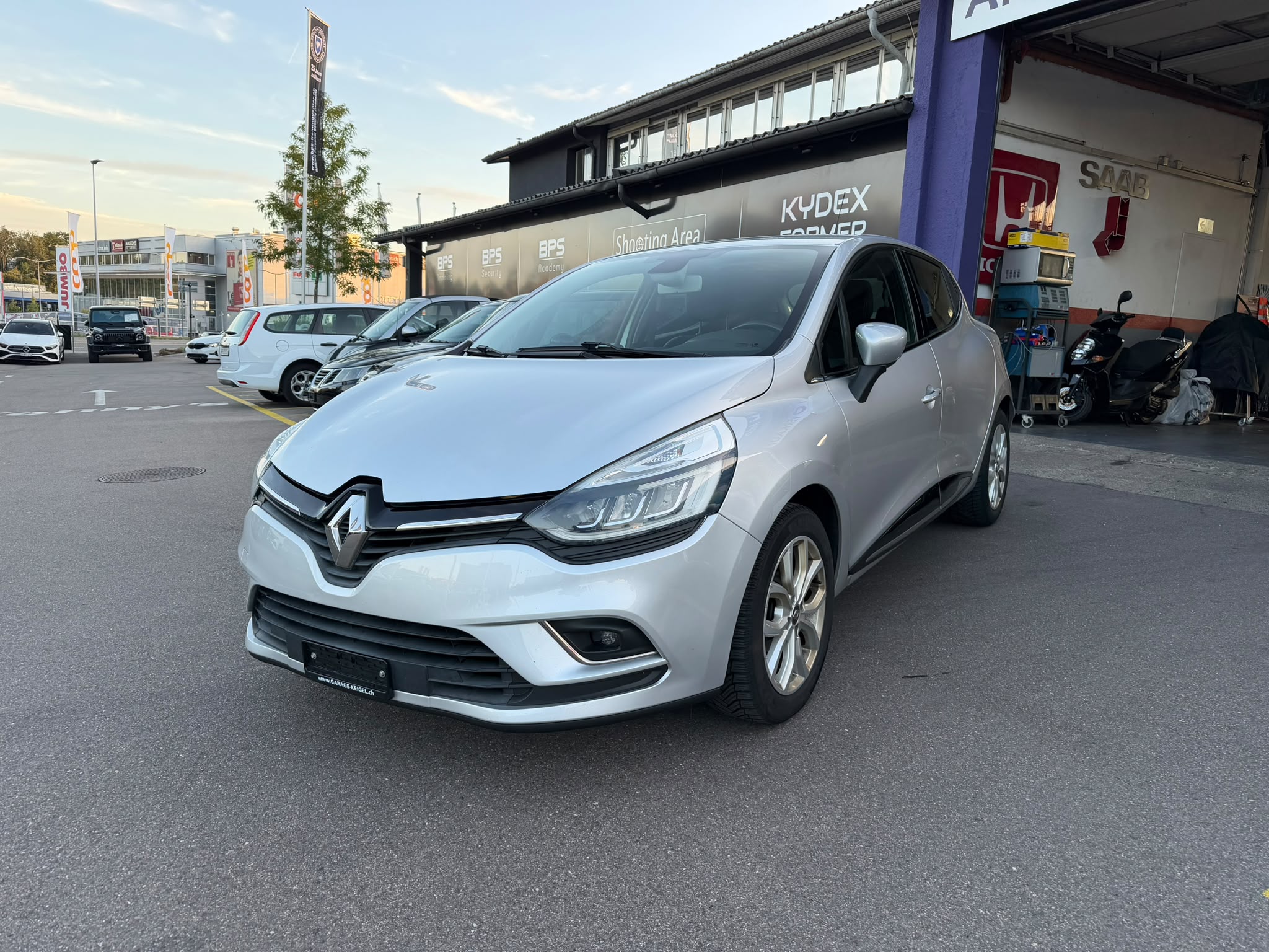 RENAULT Clio 1.2 16V T Intens — slika 1