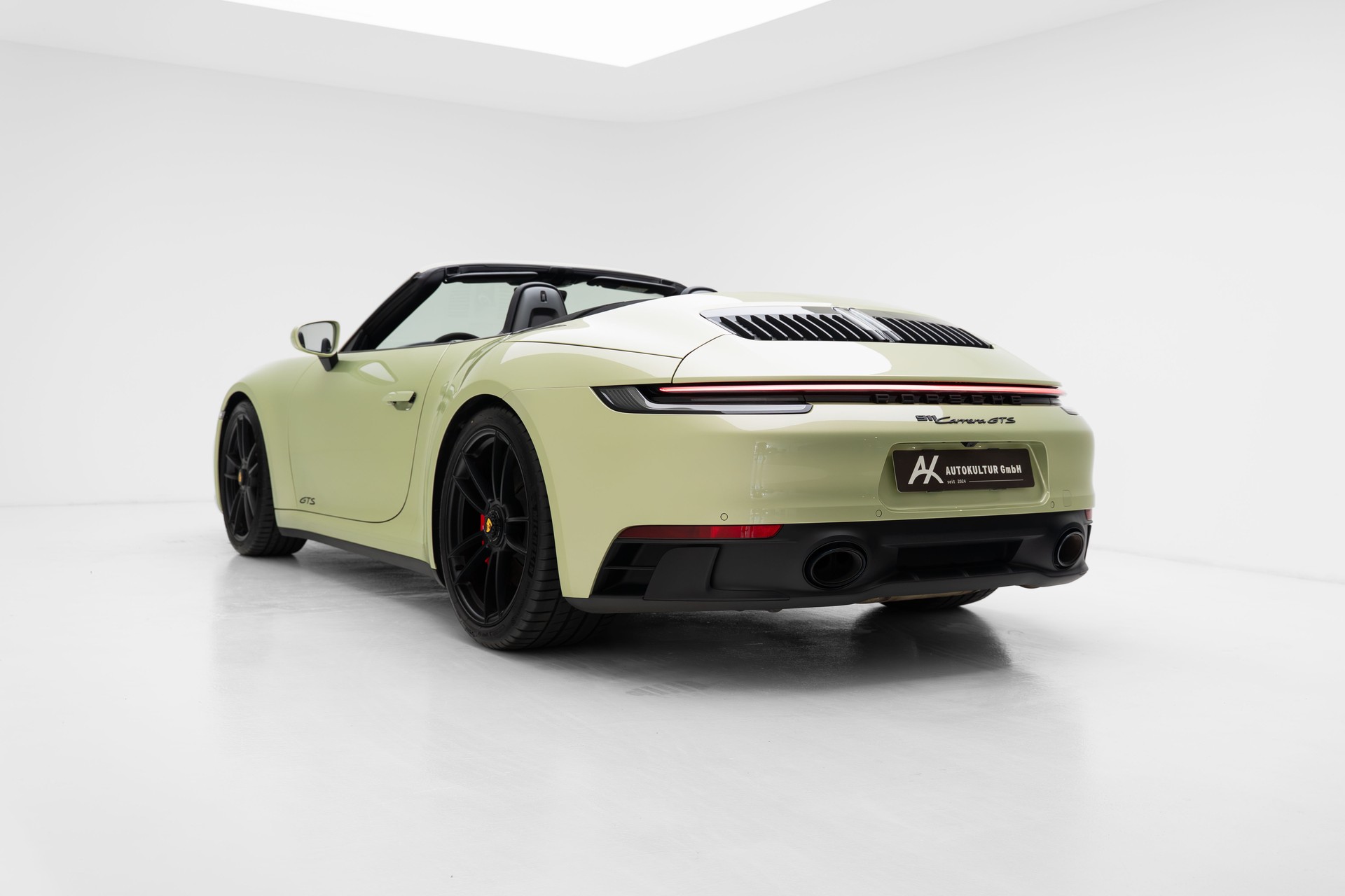 PORSCHE 911 Carrera GTS Cabriolet PDK - PTS Sonderlackierung-image-13