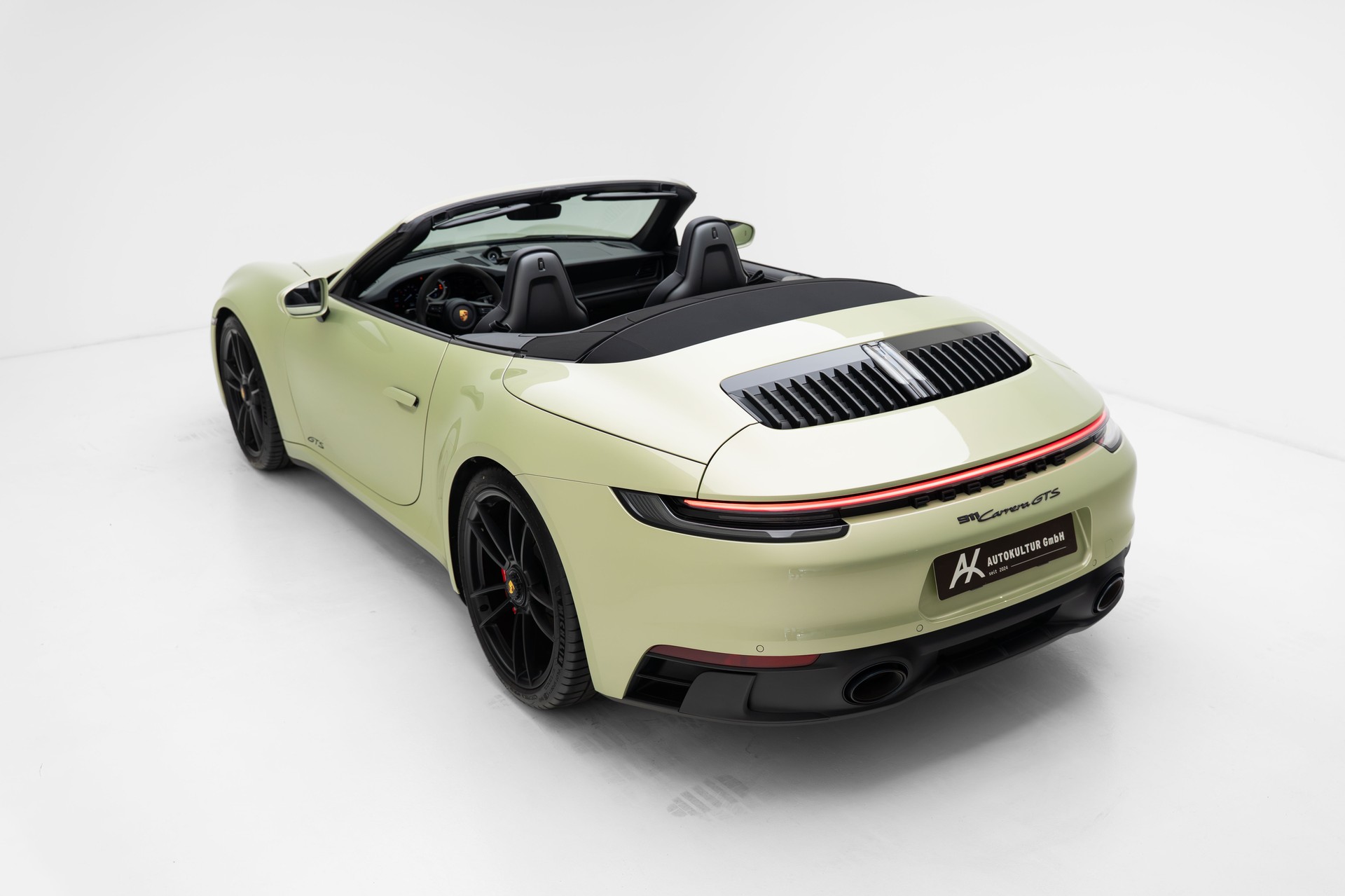 PORSCHE 911 Carrera GTS Cabriolet PDK - PTS Sonderlackierung-image-15