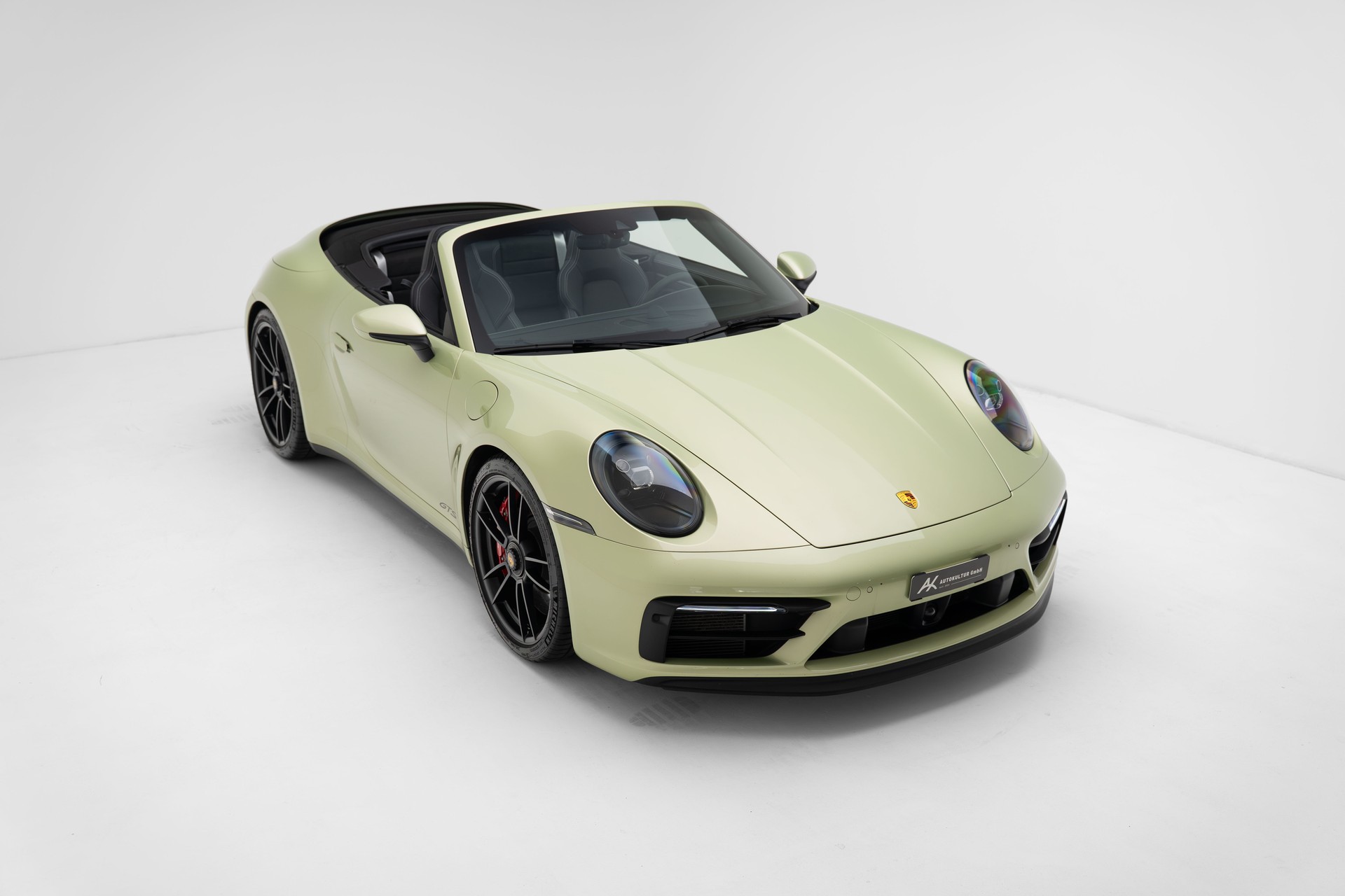 PORSCHE 911 Carrera GTS Cabriolet PDK - PTS Sonderlackierung-image-4