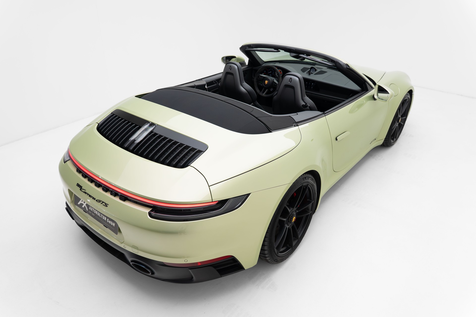 PORSCHE 911 Carrera GTS Cabriolet PDK - PTS Sonderlackierung-image-19