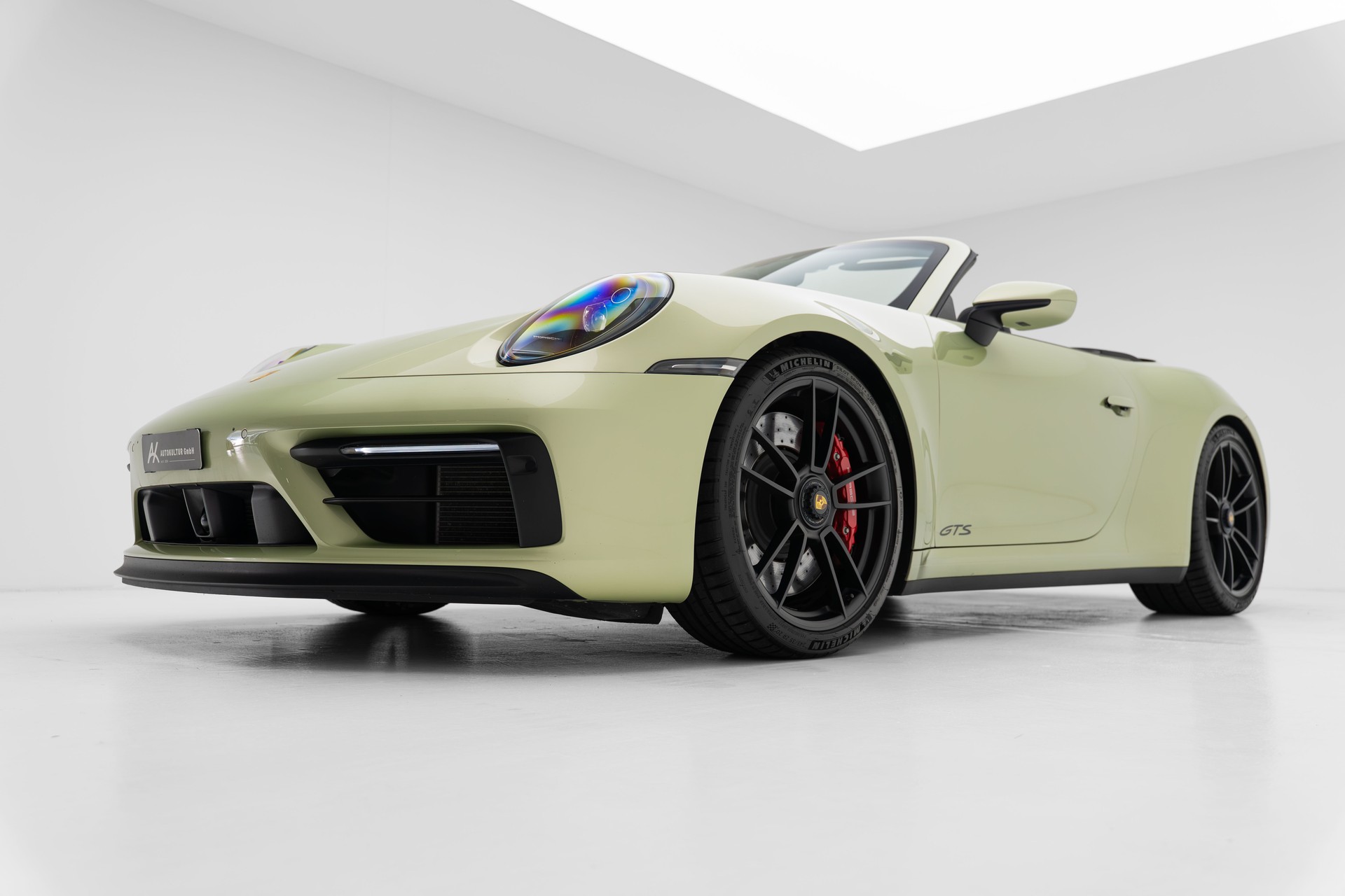 PORSCHE 911 Carrera GTS Cabriolet PDK - PTS Sonderlackierung-image-6