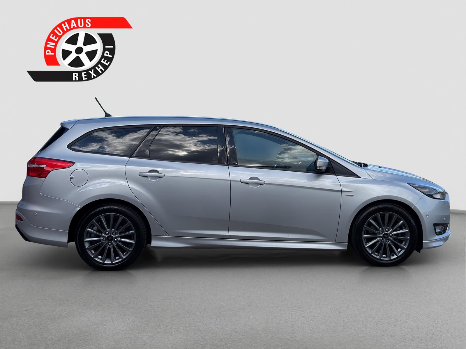 FORD Focus 1.5 SCTi ST Line Automatic-image-6