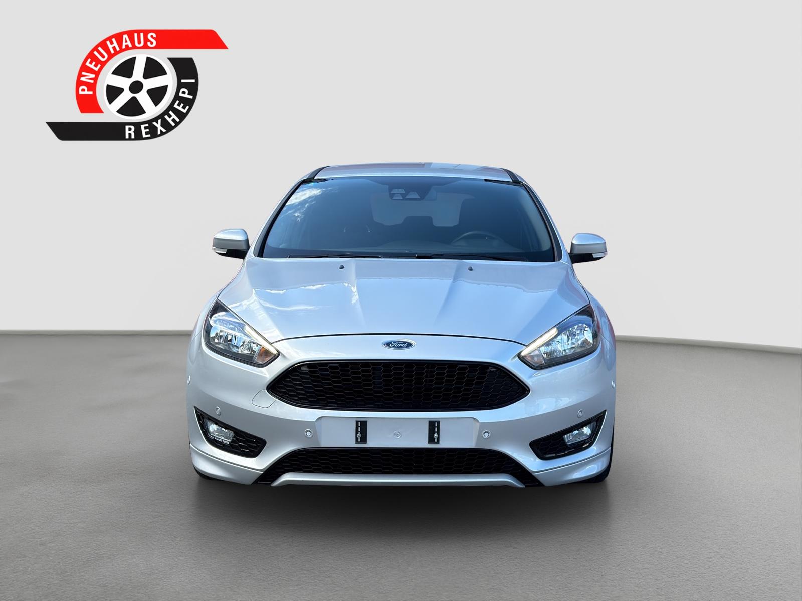 FORD Focus 1.5 SCTi ST Line Automatic-image-1