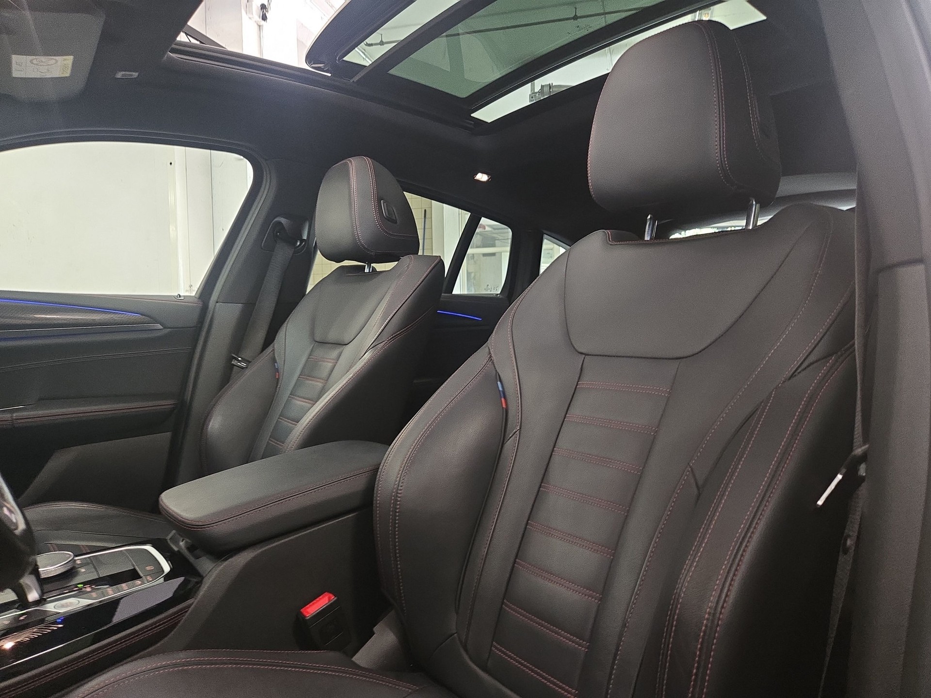 BMW X4 xDrive 48V 30d M Sport Steptronic-image-9
