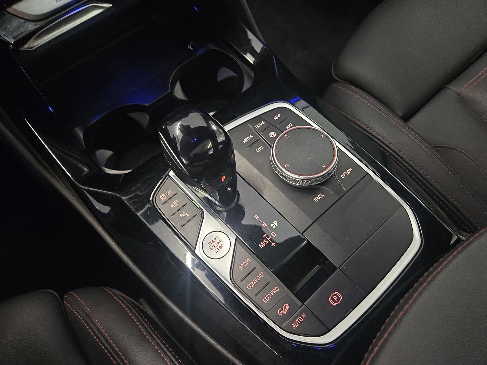 BMW X4 xDrive 48V 30d M Sport Steptronic-image-10