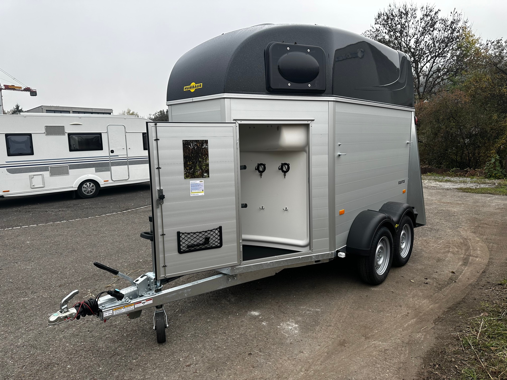 HUMBAUR Equitos Alu 2400-image-9