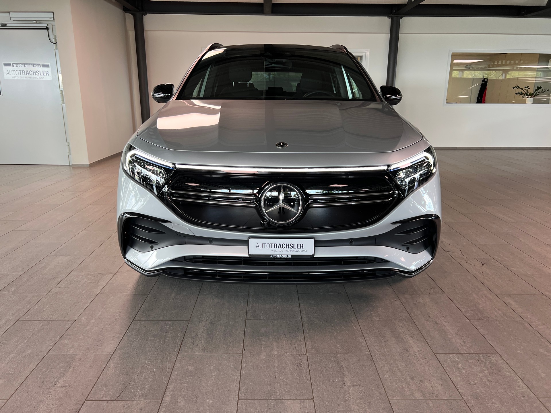 MERCEDES-BENZ EQA 350 4Matic Swiss Star-image-1