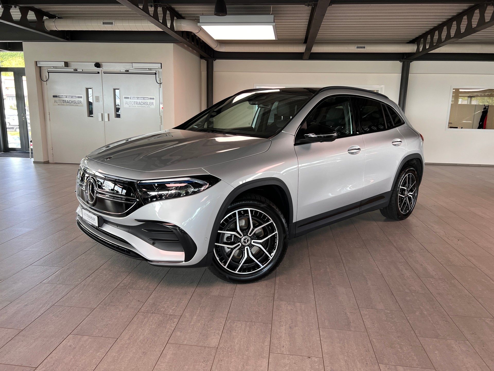 MERCEDES-BENZ EQA 350 4Matic Swiss Star-image-0