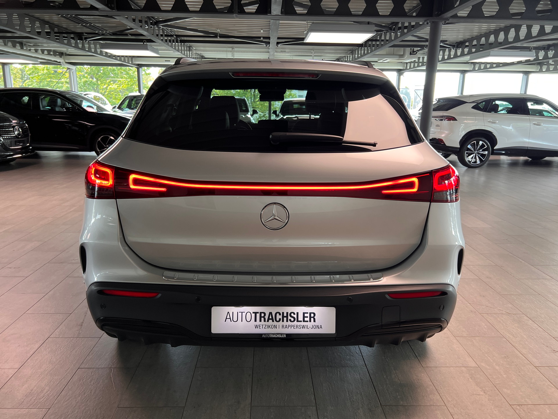 MERCEDES-BENZ EQA 350 4Matic Swiss Star-image-4