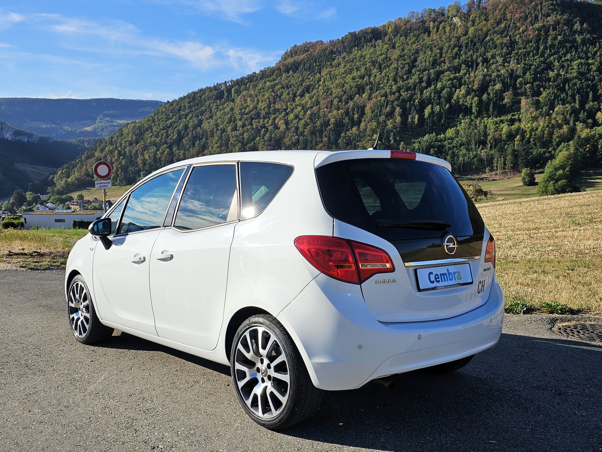 OPEL Meriva 1.4 Turbo Anniversary Edition-showroom-element-2