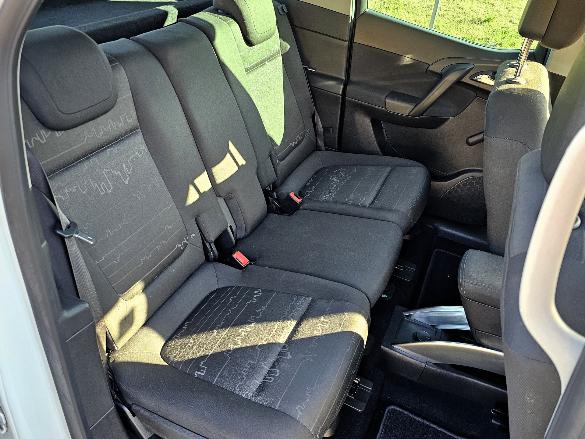 OPEL Meriva 1.4 Turbo Anniversary Edition-image-11