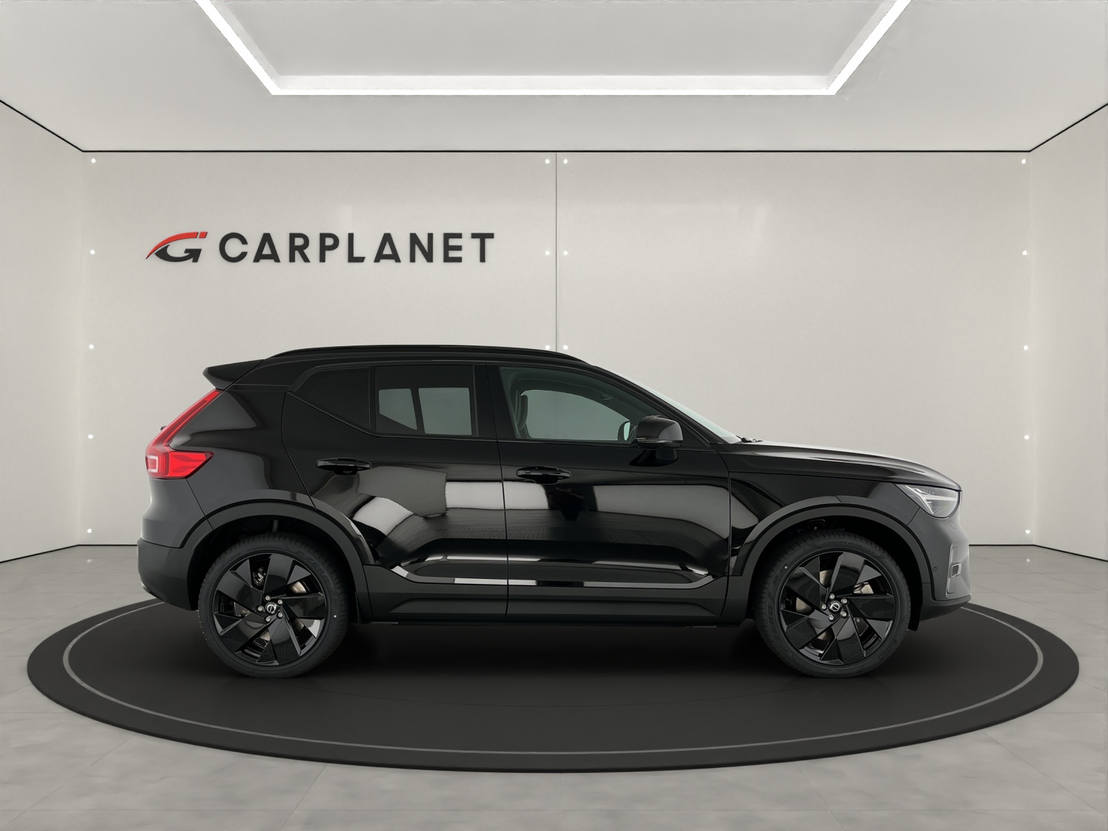 VOLVO EX40 Twin Black Edition AWD-image-1