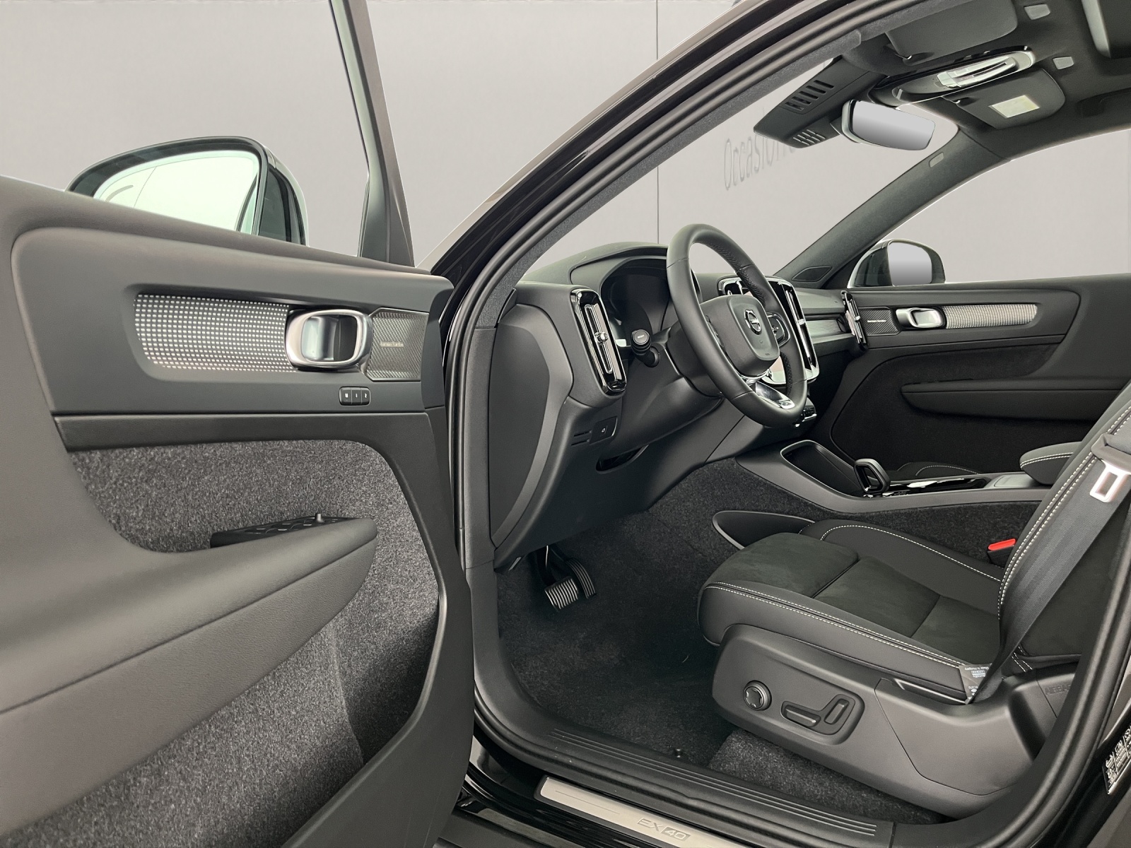 VOLVO EX40 Twin Black Edition AWD-image-7