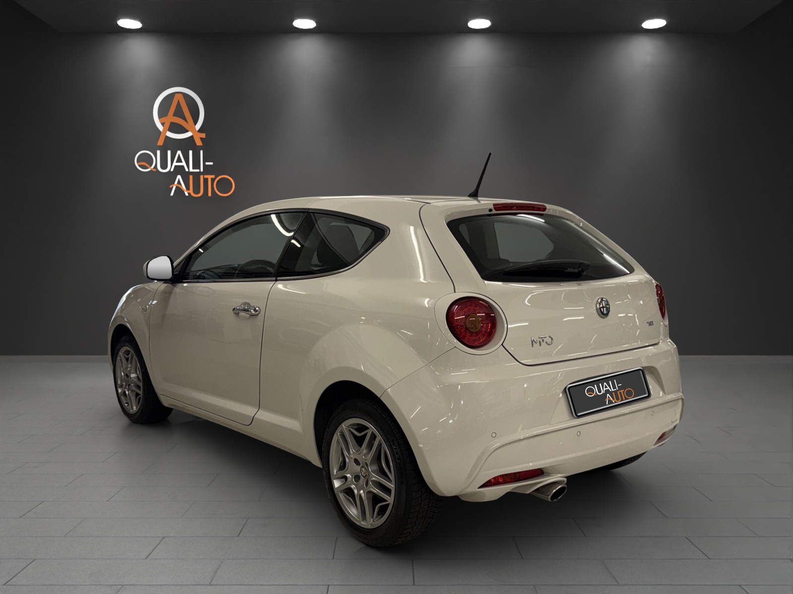 ALFA ROMEO MiTo 1.4 Distinctive-showroom-element-3